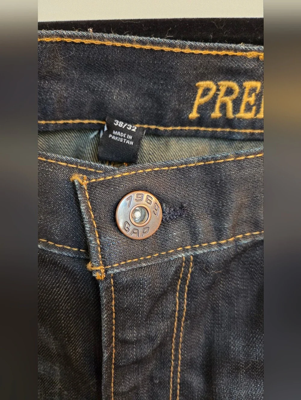 GAP Premium Straight Fit Dark Wash Jeans Men's 38x32